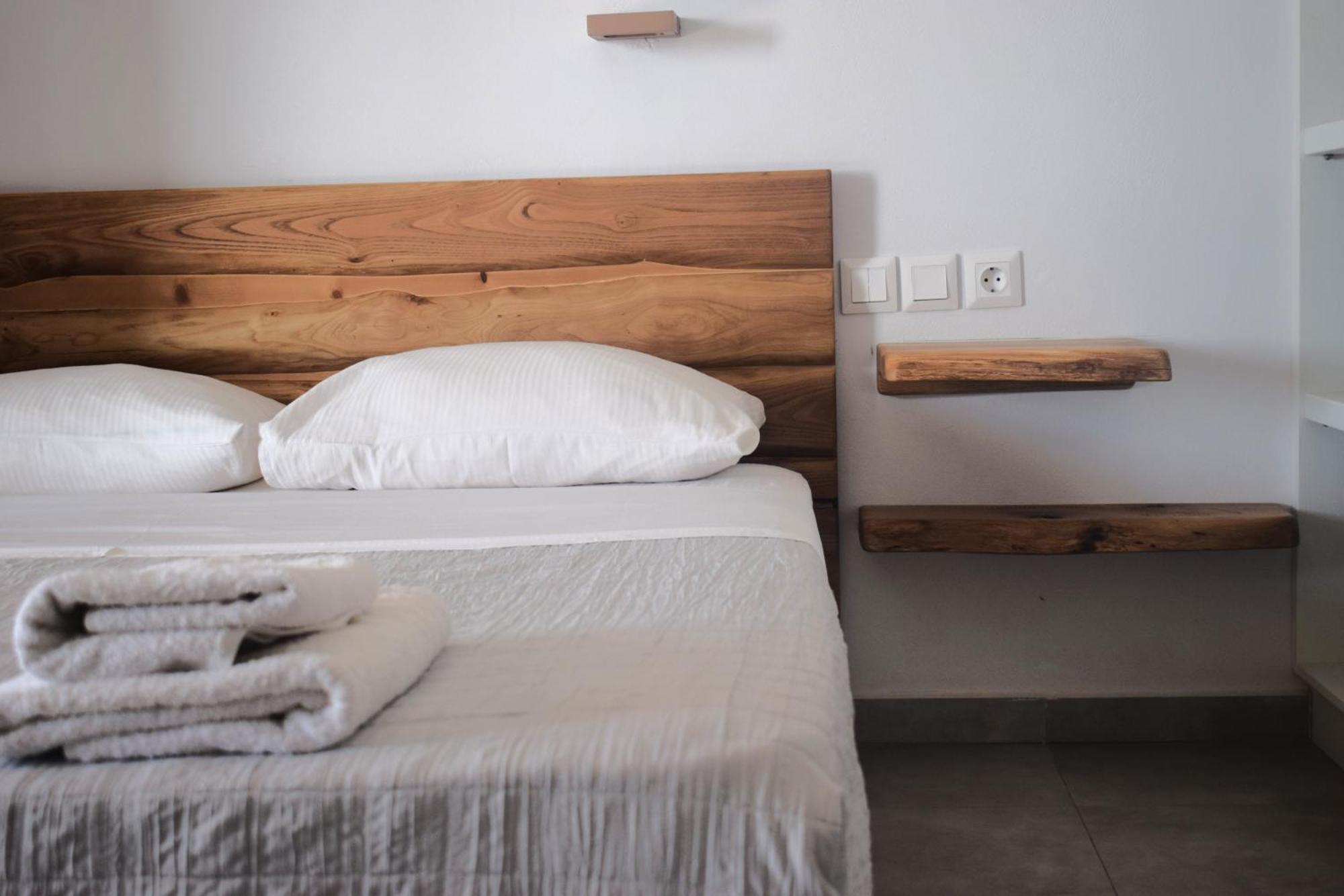 Κalamitsi Rooms & Apartments Kímolos Eksteriør bilde