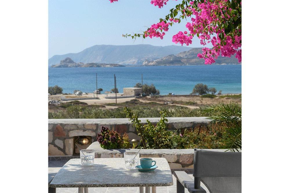 Κalamitsi Rooms & Apartments Kímolos Eksteriør bilde