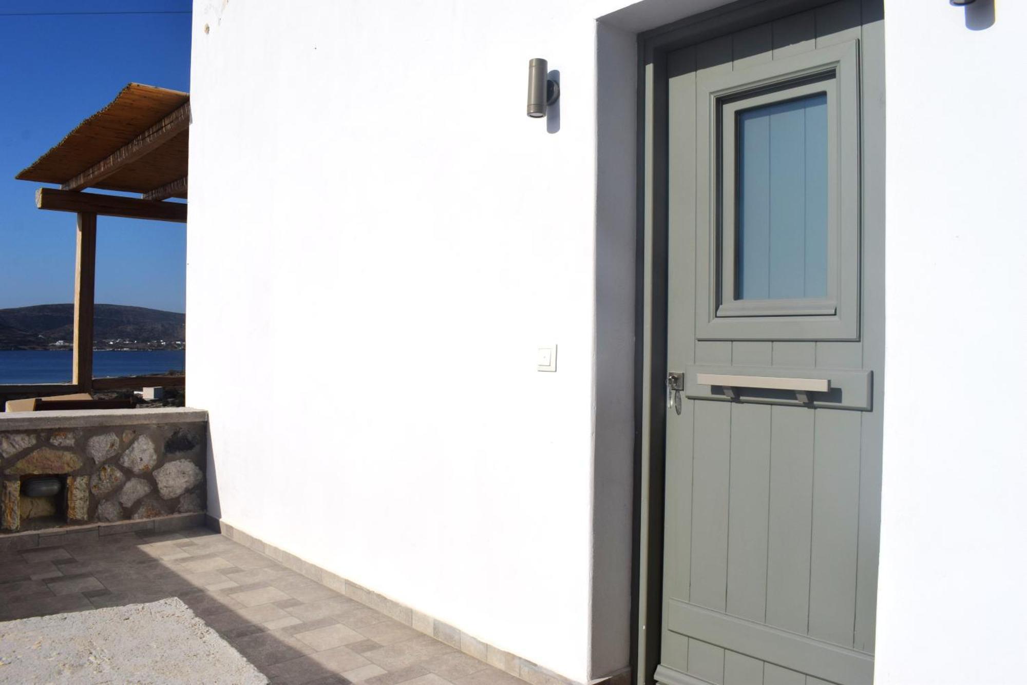 Κalamitsi Rooms & Apartments Kímolos Eksteriør bilde